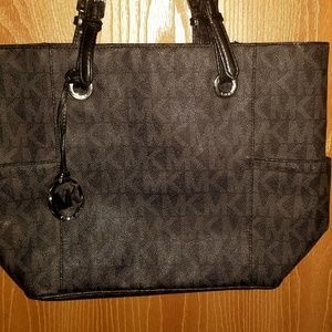 Michael Kors Jet Set Travel Tote